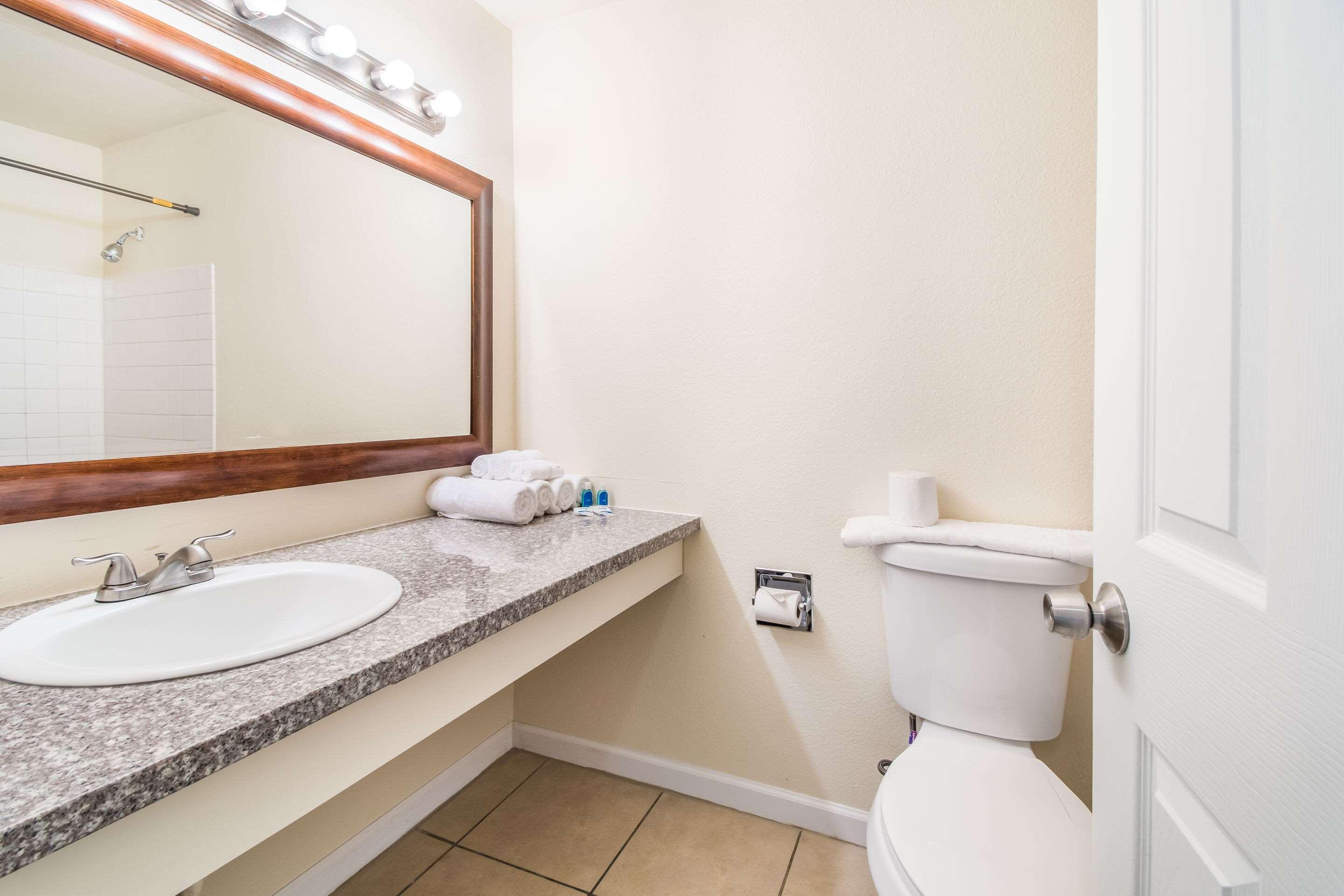 Rodeway Inn Якима Екстериор снимка
