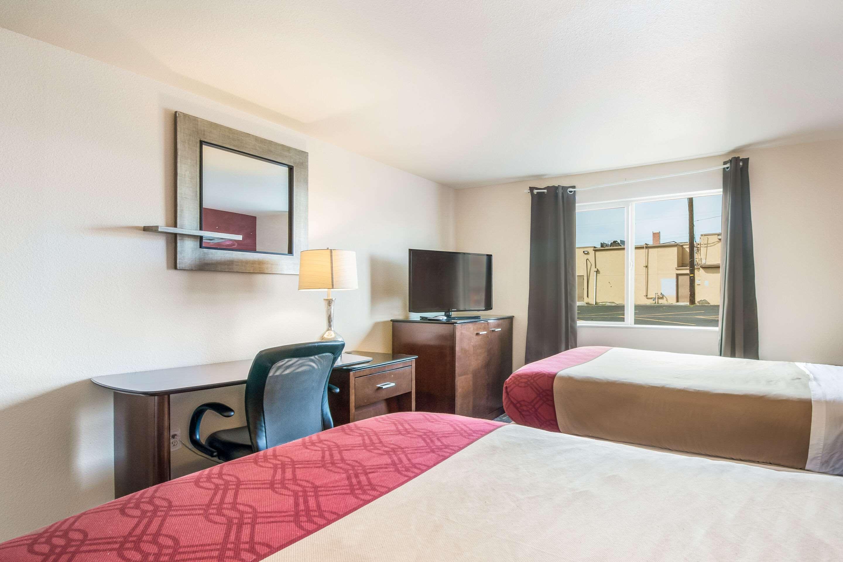 Rodeway Inn Якима Екстериор снимка