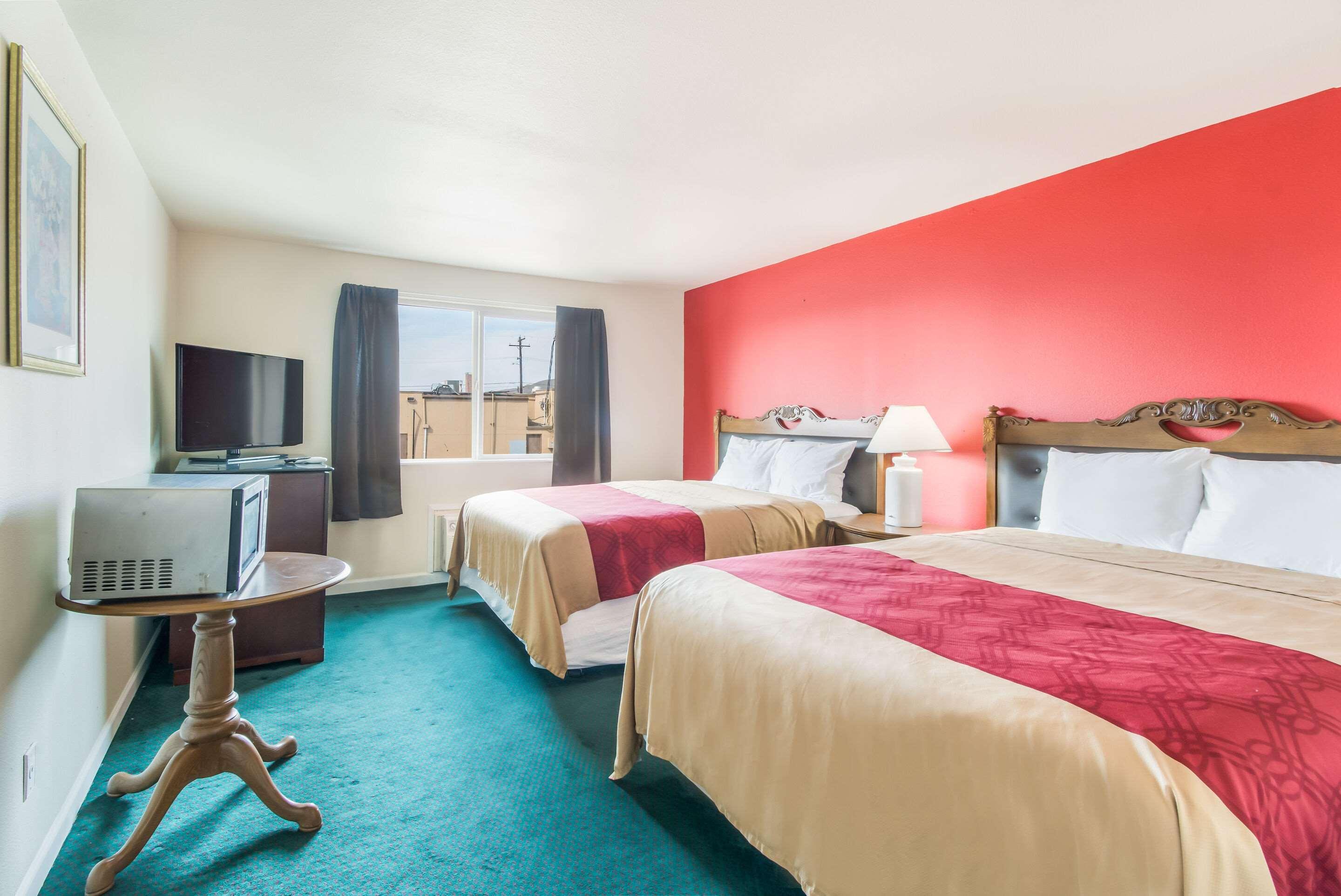 Rodeway Inn Якима Екстериор снимка